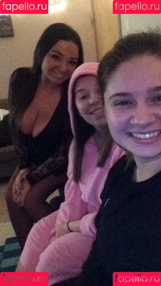 Jenn M Onlyfans Photo Gallery 