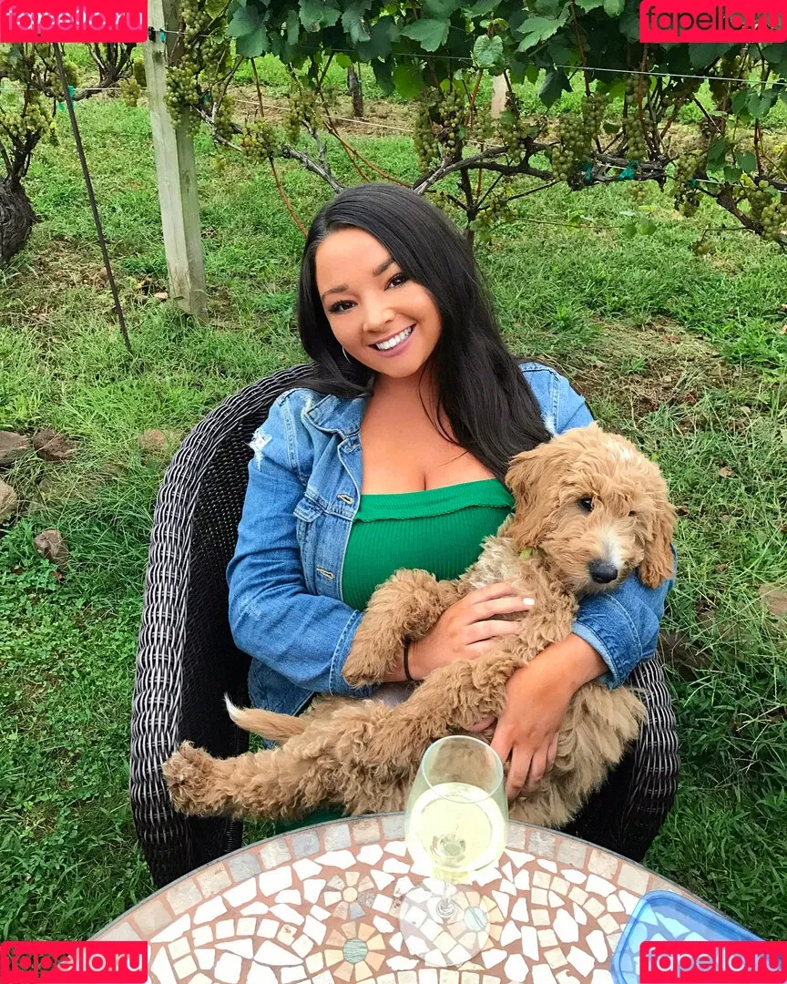 Jenn M Onlyfans Photo Gallery 