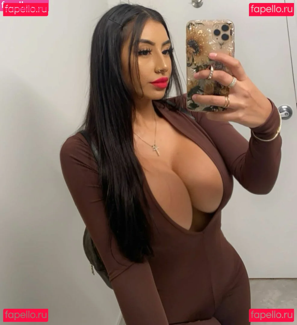 Princess Jasmin Onlyfans Photo Gallery 