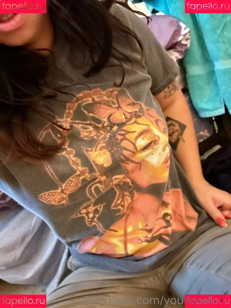 yournana18 Onlyfans Photo Gallery 