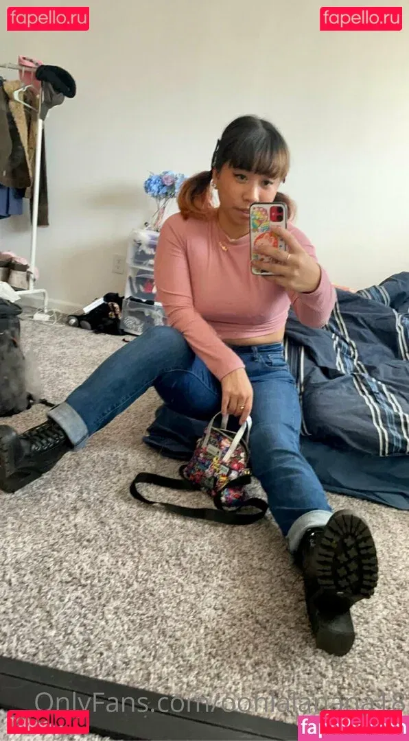 yournana18 Onlyfans Photo Gallery 