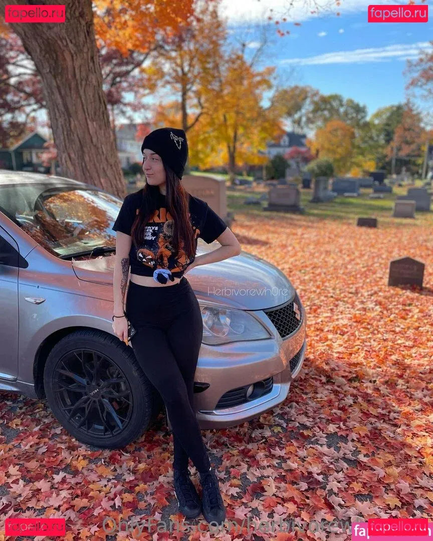 herbivorewh0revip Onlyfans Photo Gallery 