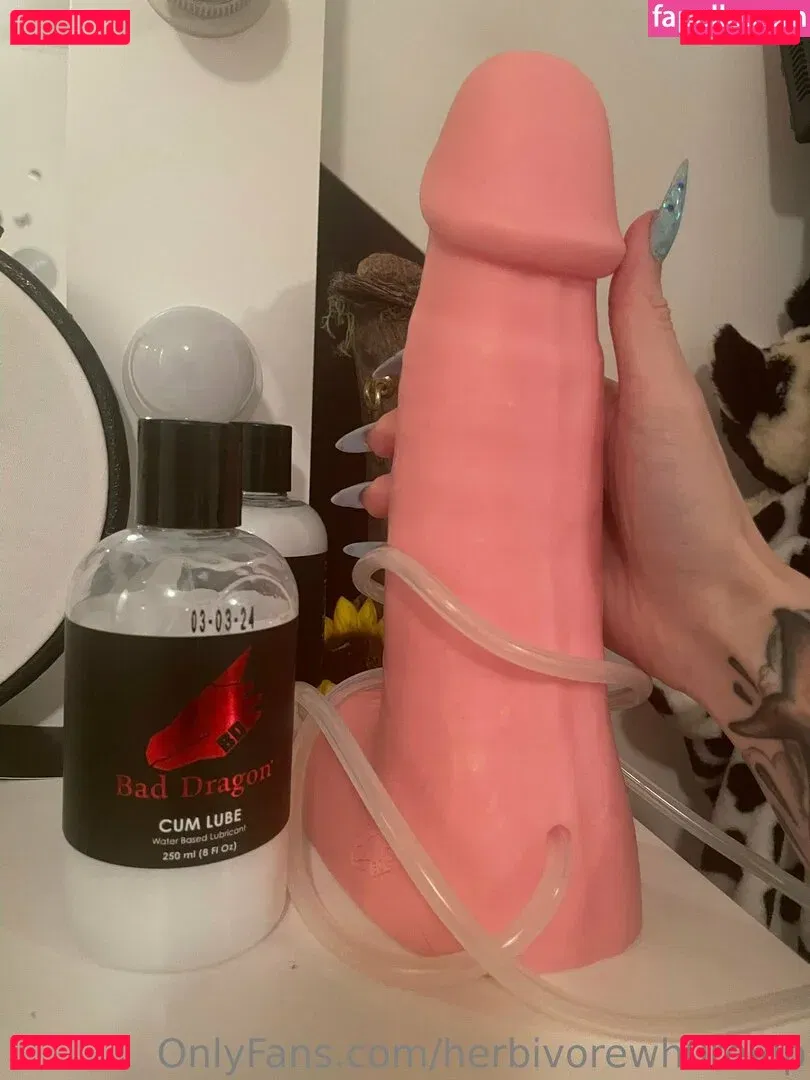 herbivorewh0revip Onlyfans Photo Gallery 