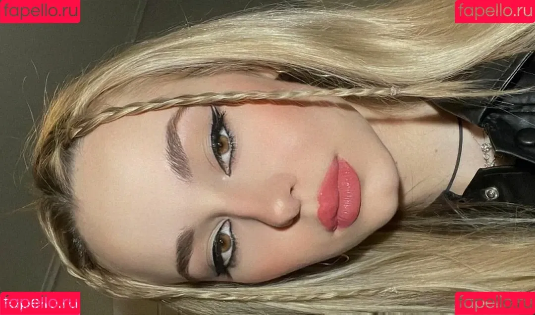 Elena Lagou Onlyfans Photo Gallery 