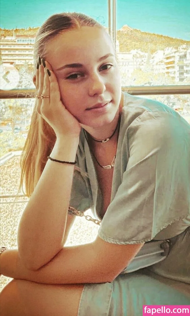 Elena Lagou Onlyfans Photo Gallery 