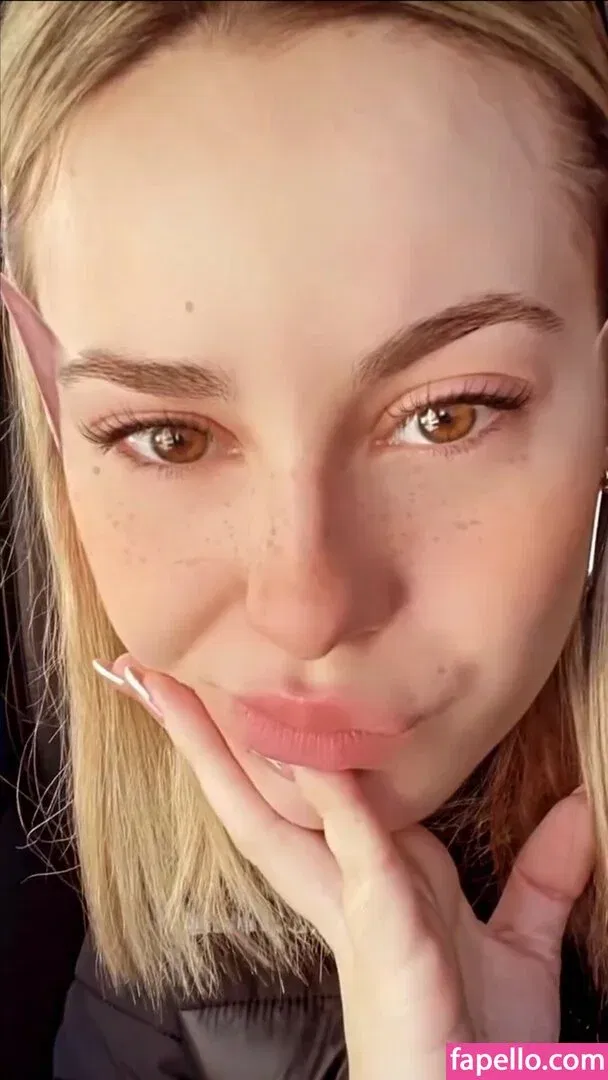 Elena Lagou Onlyfans Photo Gallery 