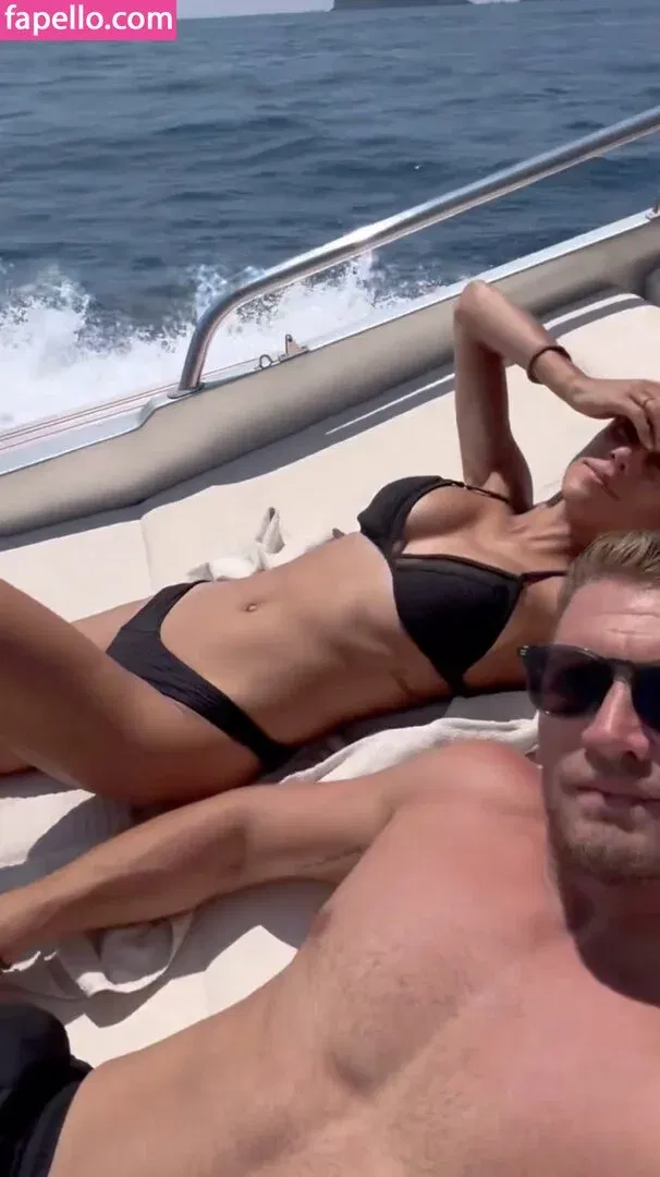 Kurumirori Onlyfans Photo Gallery 