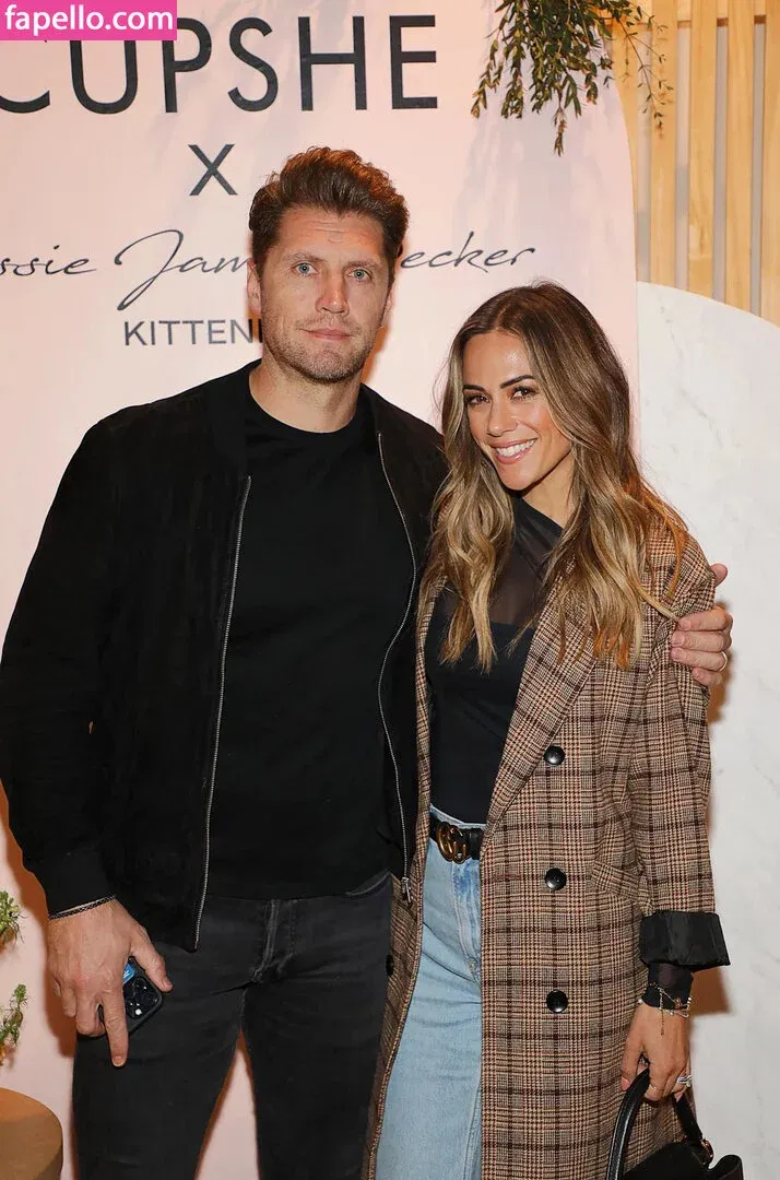 Kurumirori Onlyfans Photo Gallery 