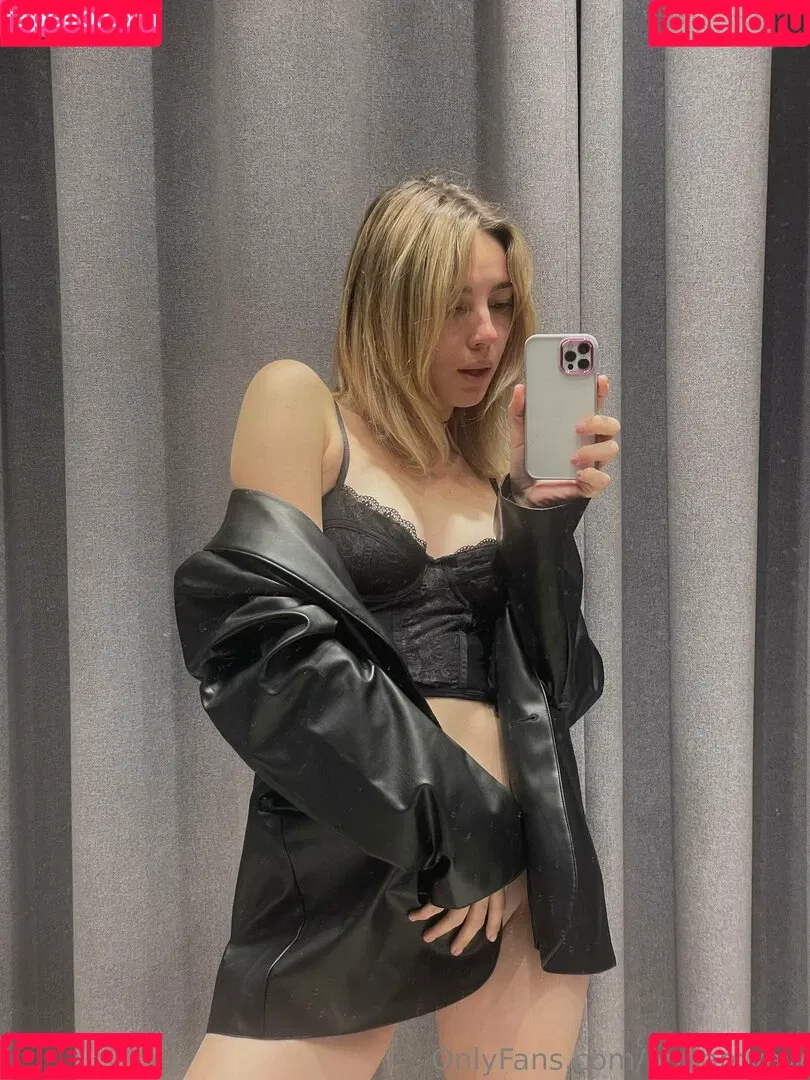 annamyaw Onlyfans Photo Gallery 