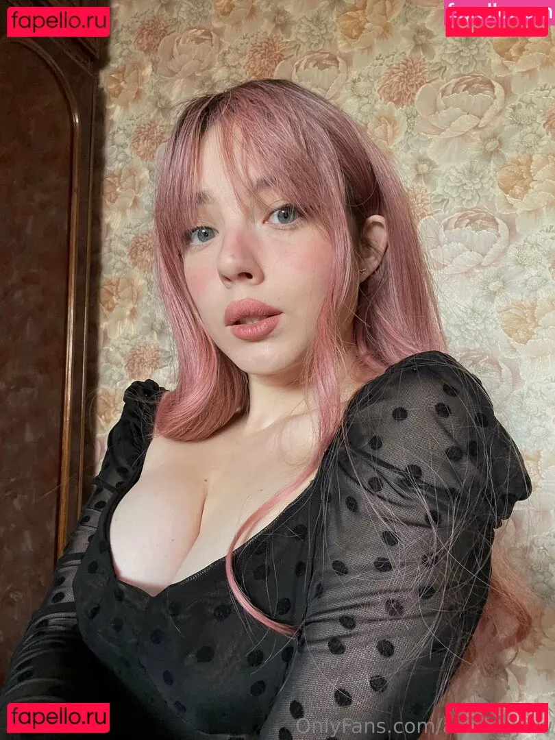 annamyaw Onlyfans Photo Gallery 