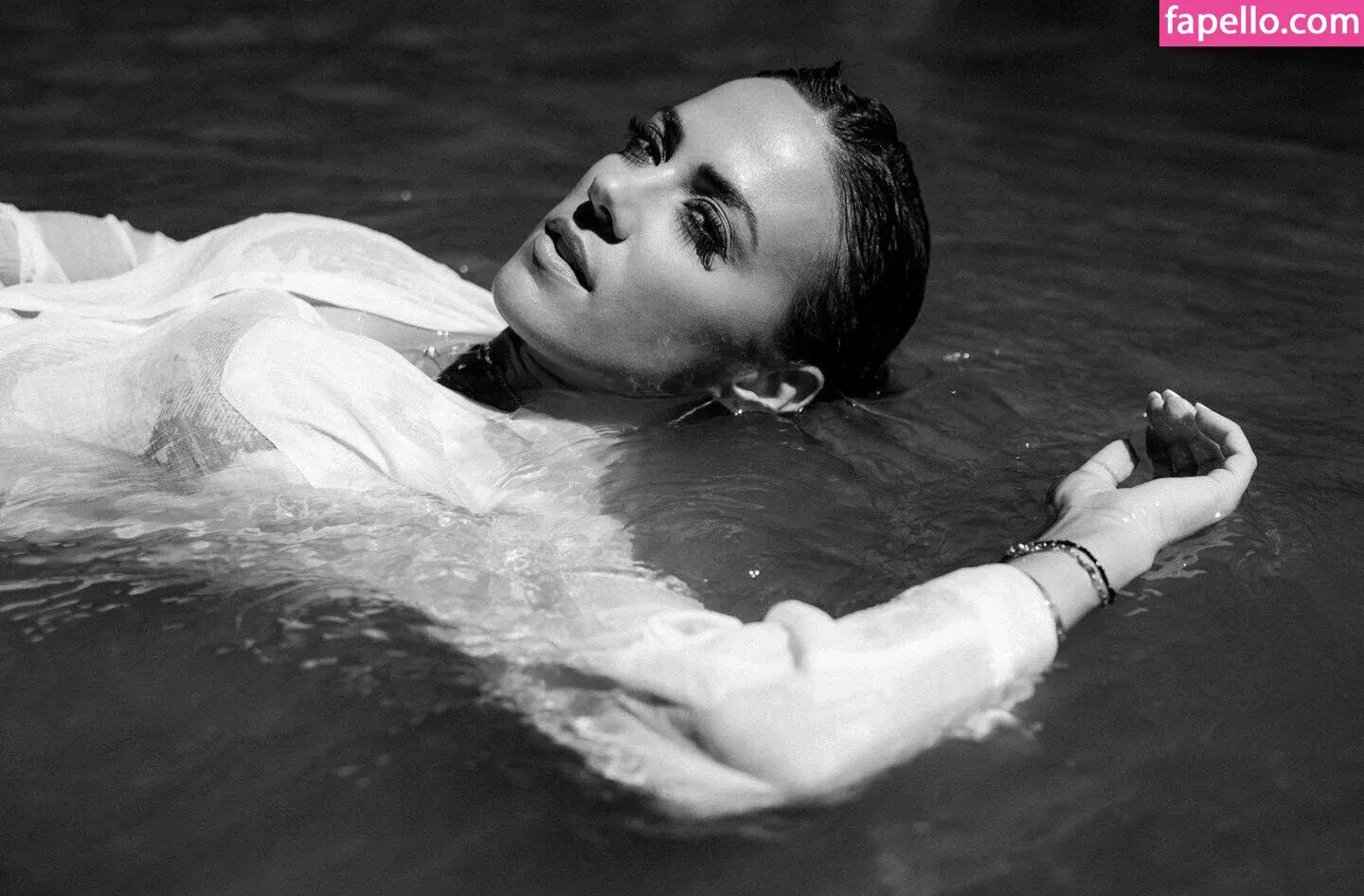 Kurumirori Onlyfans Photo Gallery 