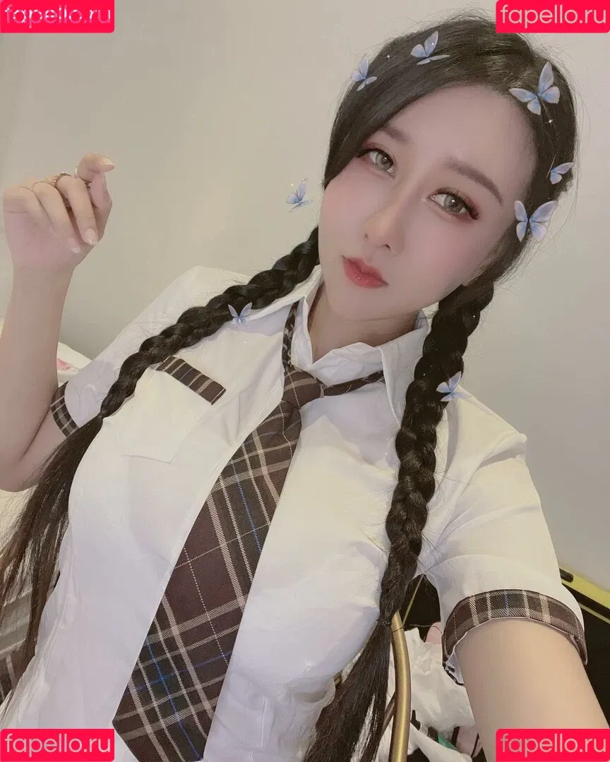 Wei Ling 凌薇 Onlyfans Photo Gallery 