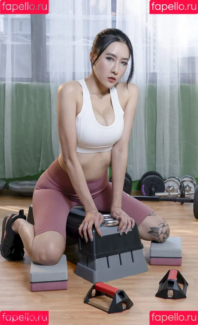 Wei Ling 凌薇 Onlyfans Photo Gallery 