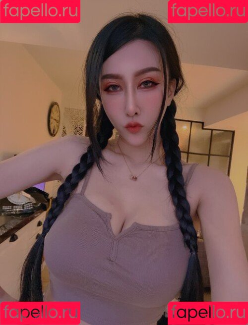 Wei Ling 凌薇 Onlyfans Photo Gallery 