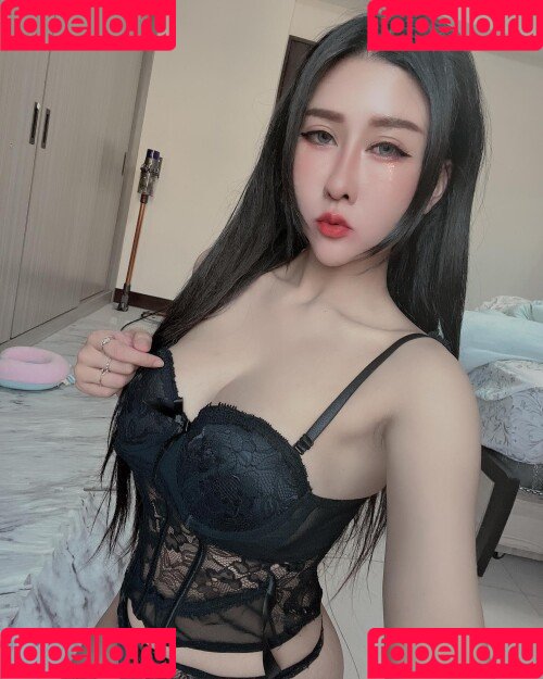Wei Ling 凌薇 Onlyfans Photo Gallery 