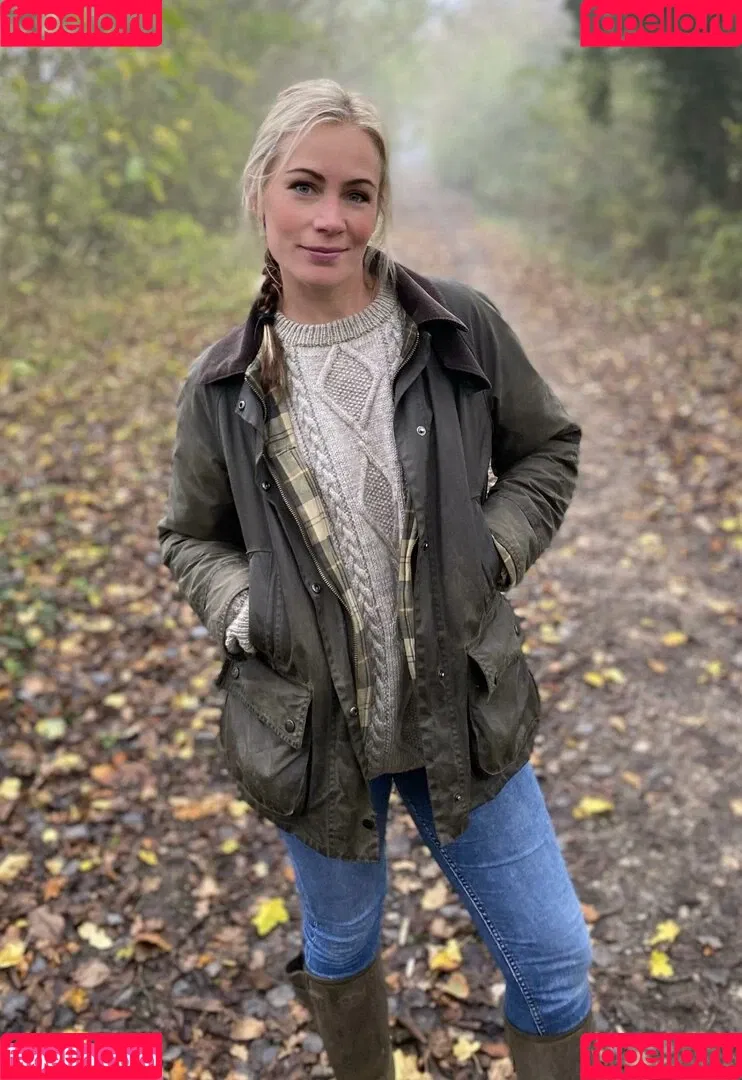 FoxyViking Onlyfans Photo Gallery 