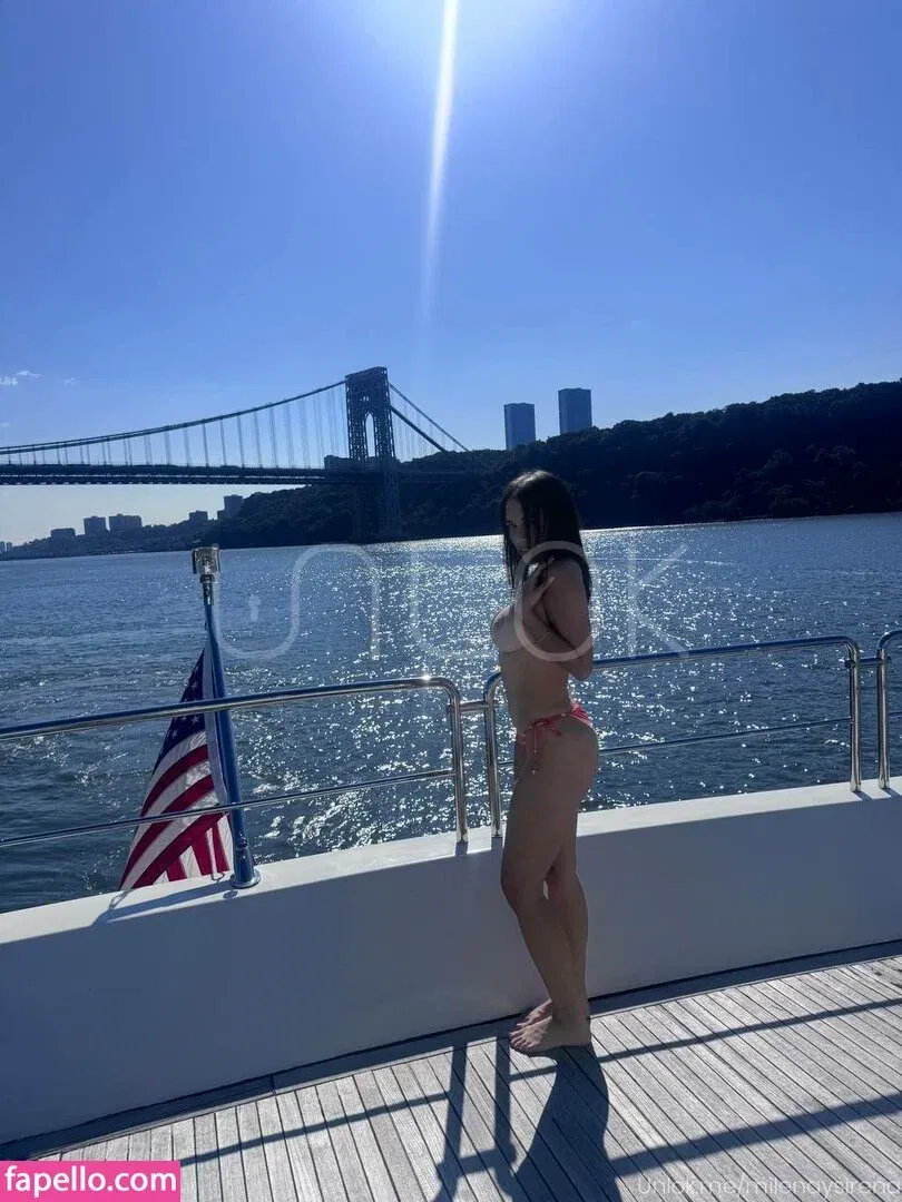 anamanguloo Onlyfans Photo Gallery 