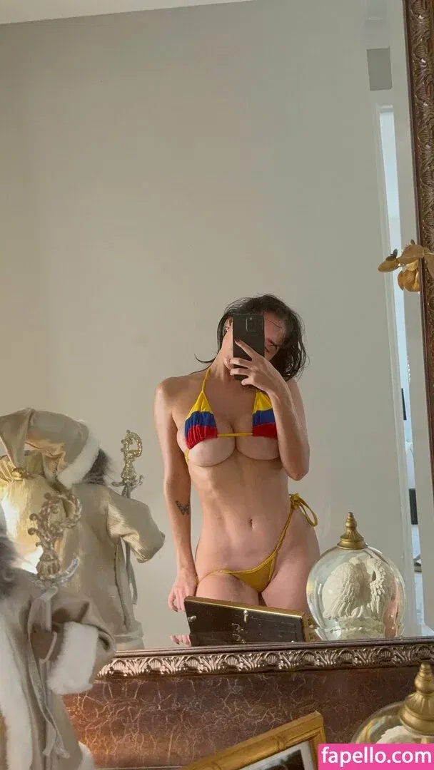 anamanguloo Onlyfans Photo Gallery 