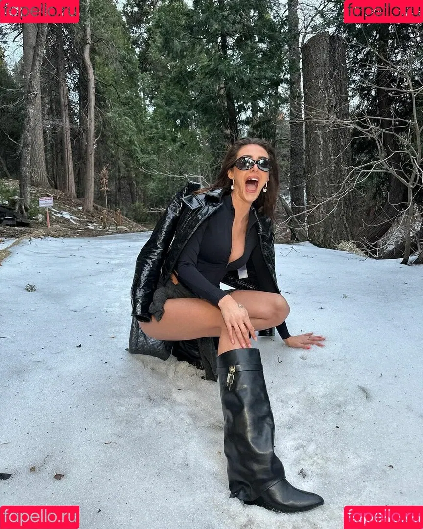 Chloe Veitch Onlyfans Photo Gallery 