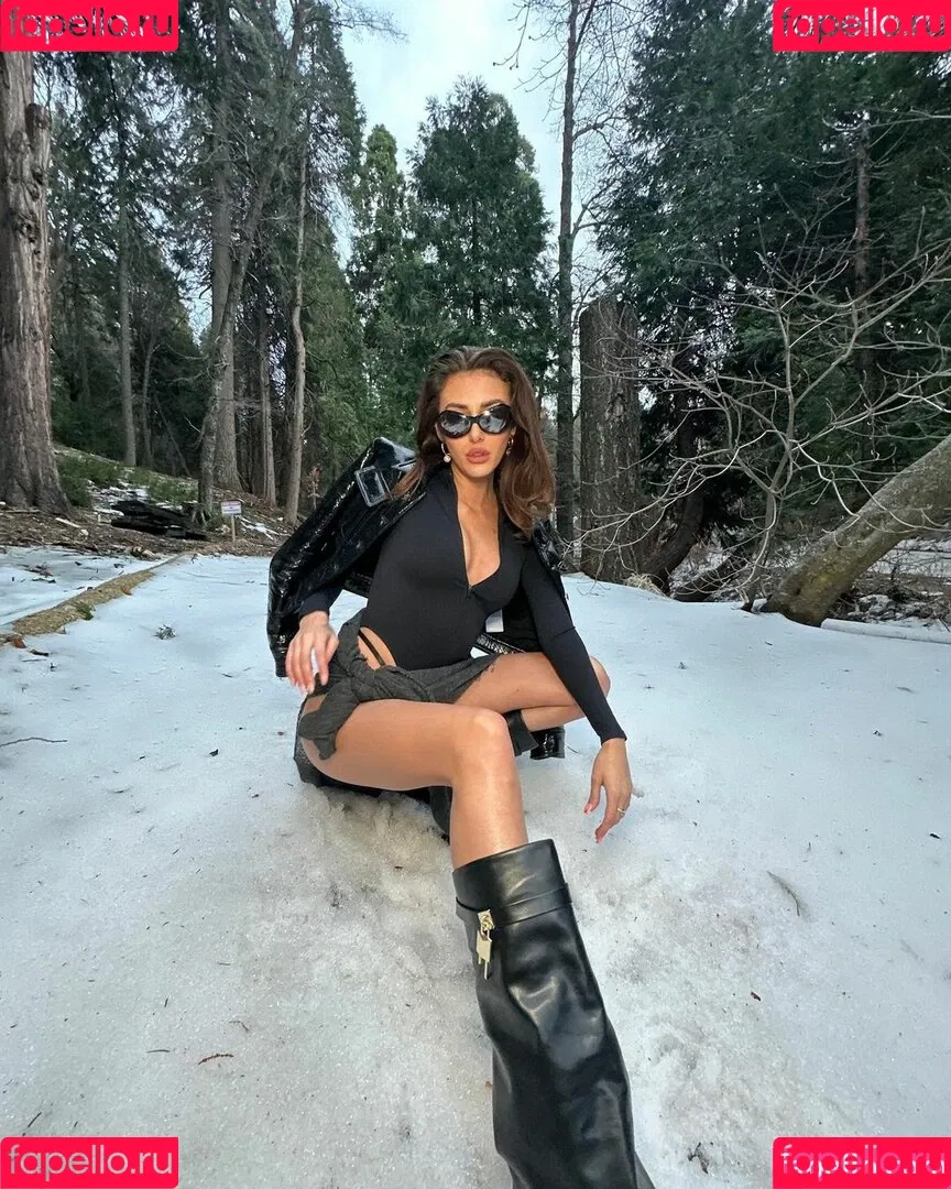 Chloe Veitch Onlyfans Photo Gallery 