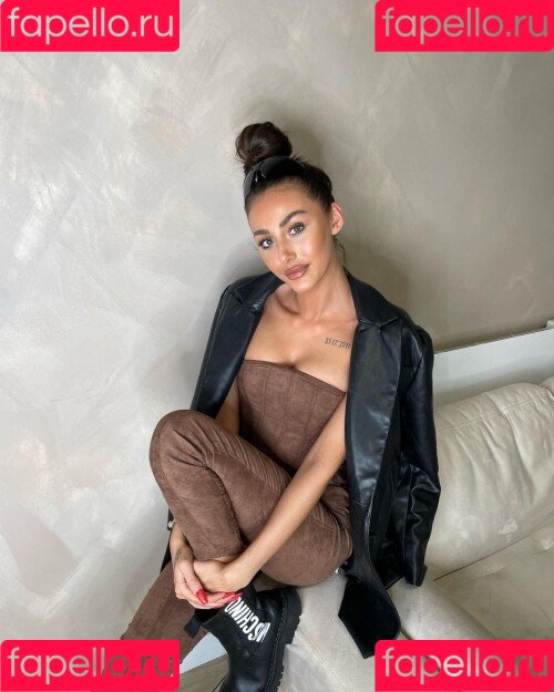 Chloe Veitch Onlyfans Photo Gallery 