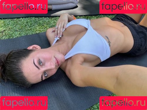 Chloe Veitch Onlyfans Photo Gallery 