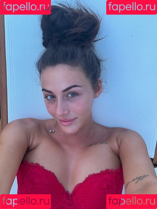 Chloe Veitch Onlyfans Photo Gallery 