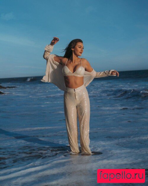 Chloe Veitch Onlyfans Photo Gallery 