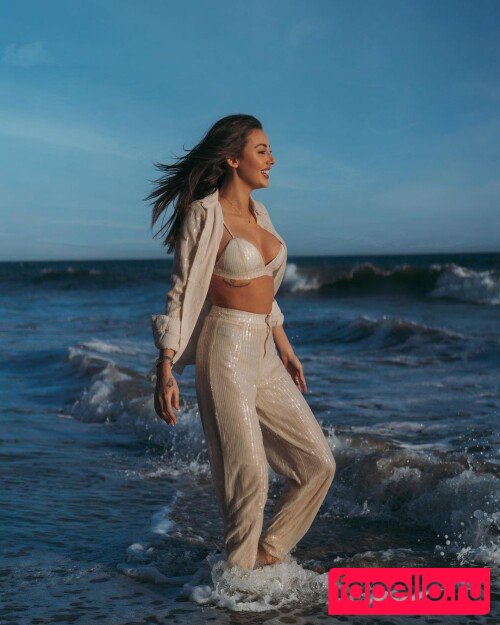 Chloe Veitch Onlyfans Photo Gallery 