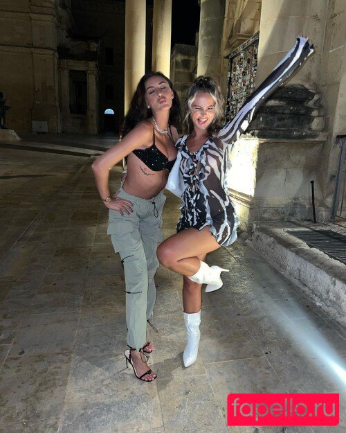 Chloe Veitch Onlyfans Photo Gallery 