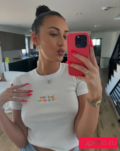 Chloe Veitch Onlyfans Photo Gallery 