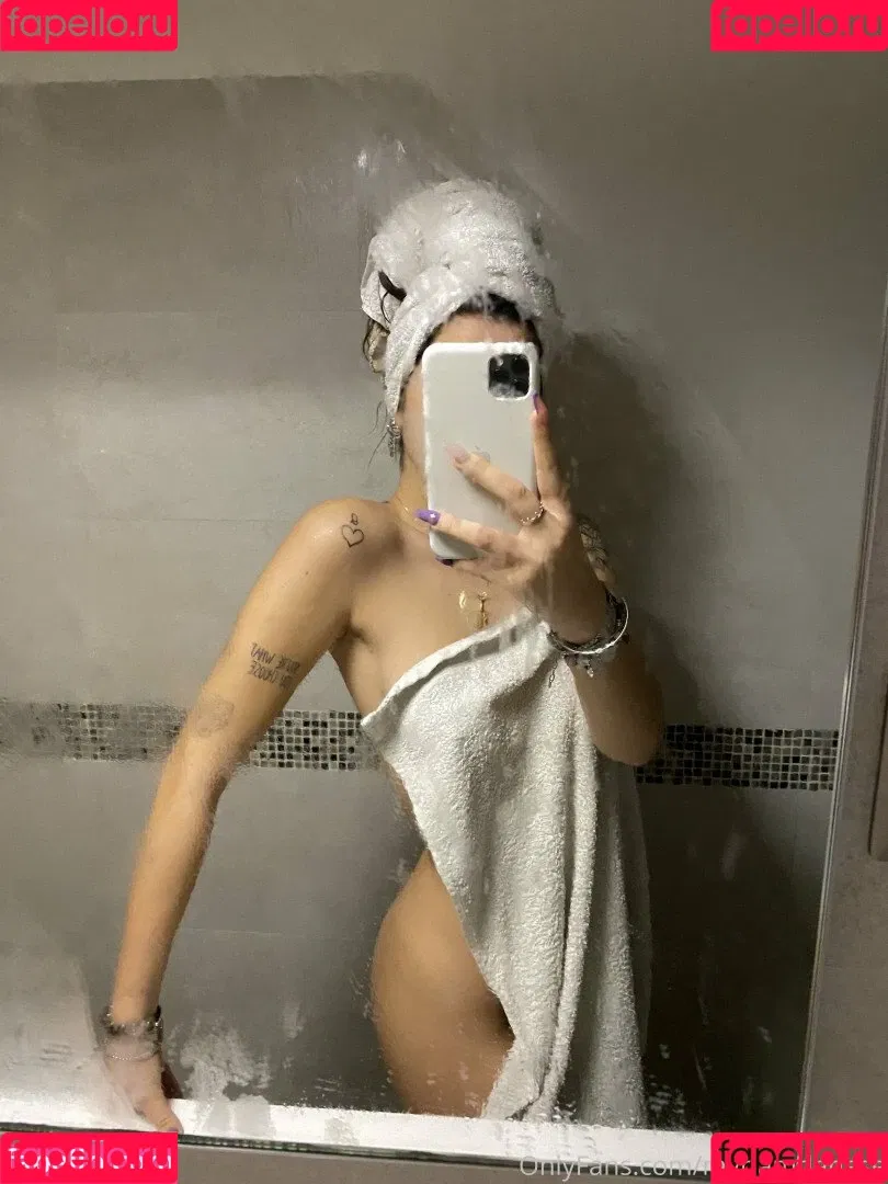 Myriam Danese Onlyfans Photo Gallery 