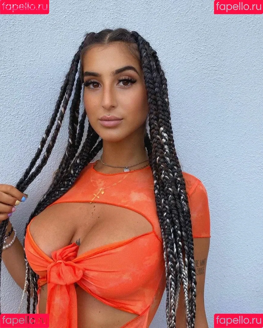 Myriam Danese Onlyfans Photo Gallery 
