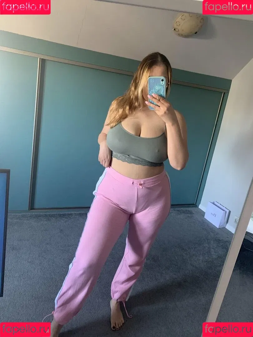 Trisone Onlyfans Photo Gallery 