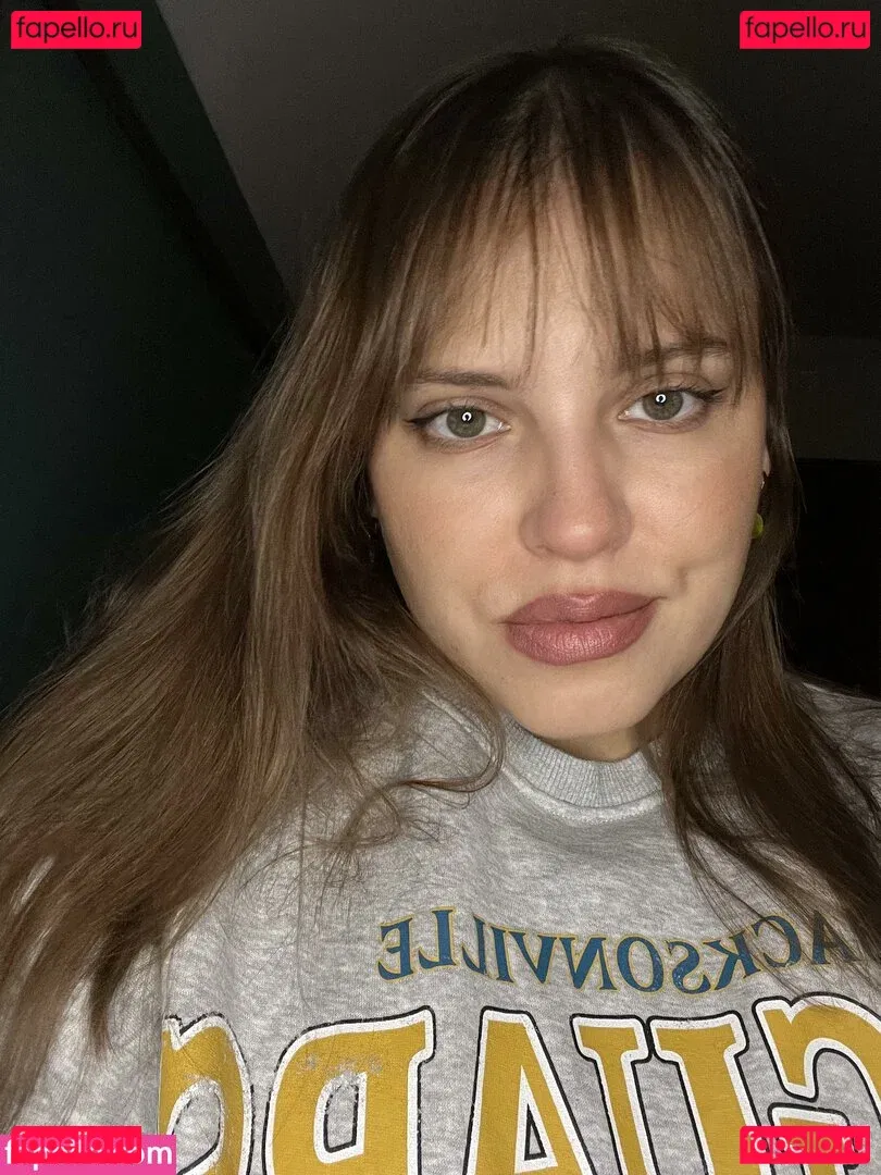 Trisone Onlyfans Photo Gallery 