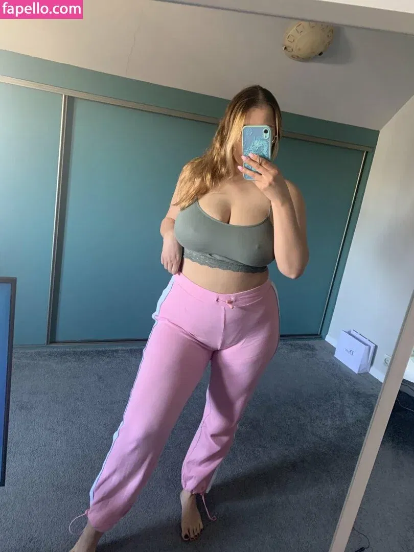 Trisone Onlyfans Photo Gallery 