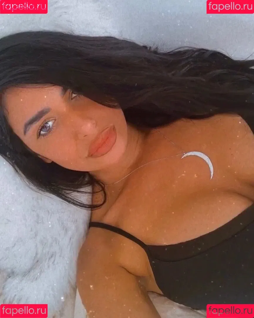 Daniella Pariente Onlyfans Photo Gallery 