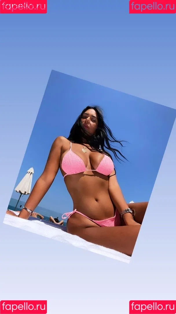 Daniella Pariente Onlyfans Photo Gallery 