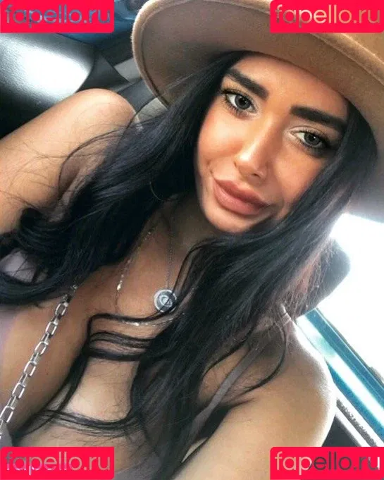 Daniella Pariente Onlyfans Photo Gallery 