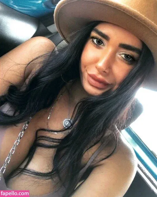 Daniella Pariente Onlyfans Photo Gallery 