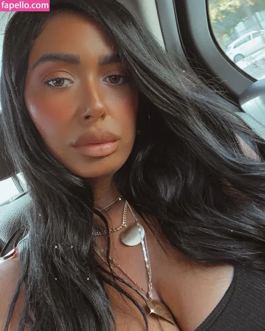 Daniella Pariente Onlyfans Photo Gallery 