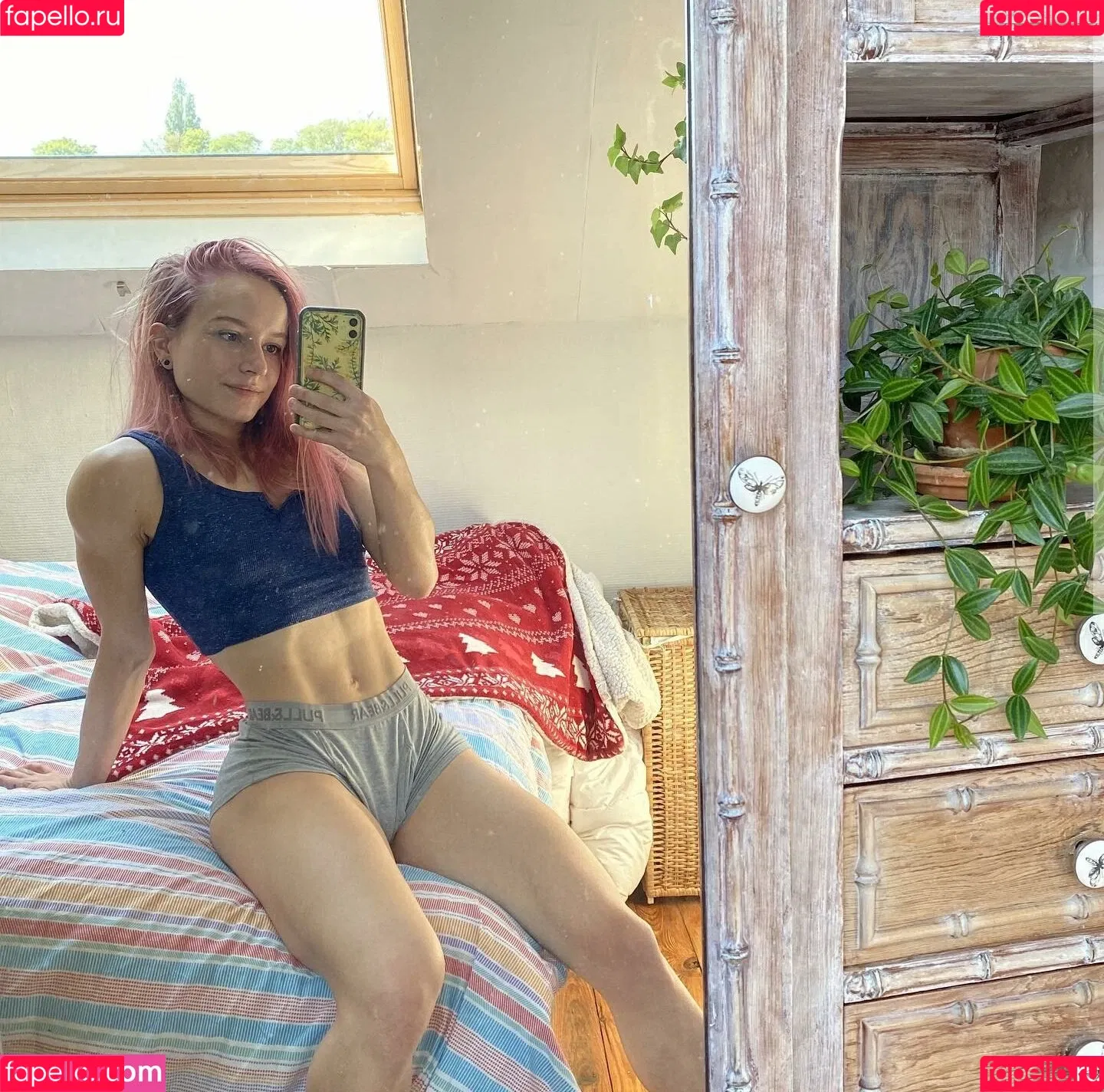 Aline Dessine Onlyfans Photo Gallery 