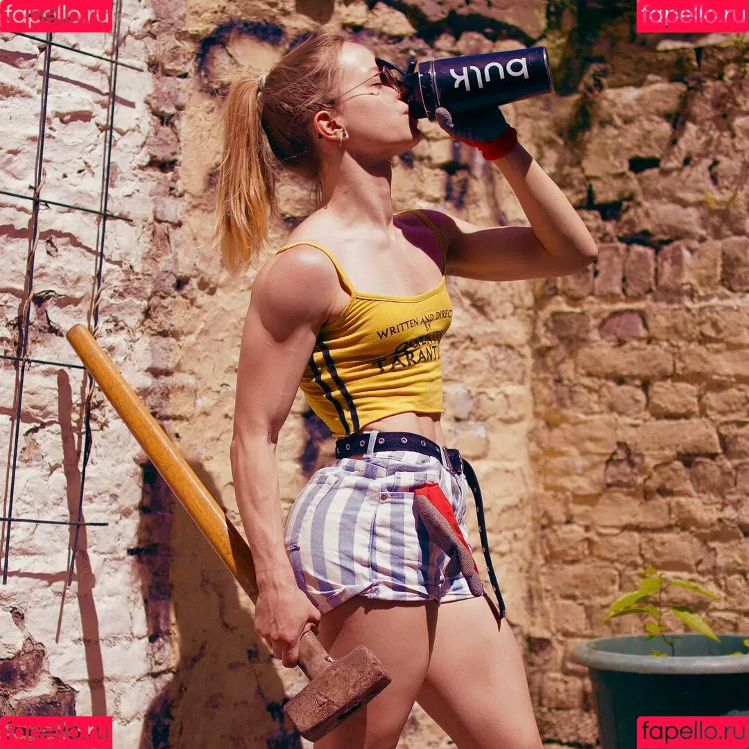 Aline Dessine Onlyfans Photo Gallery 