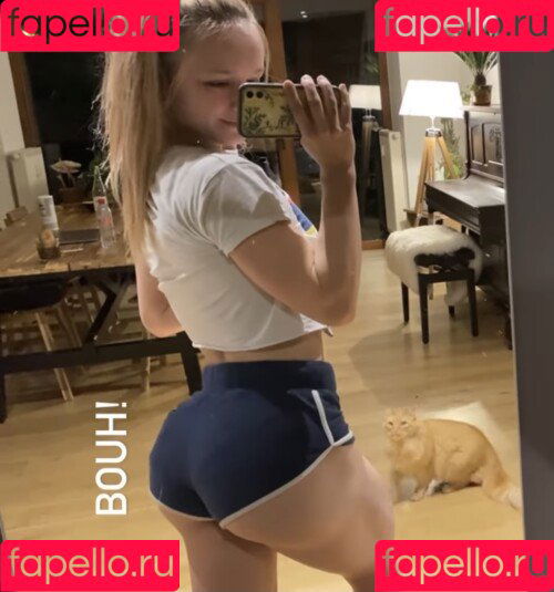 Aline Dessine Onlyfans Photo Gallery 