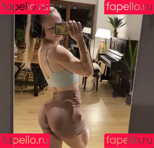 Aline Dessine Onlyfans Photo Gallery 