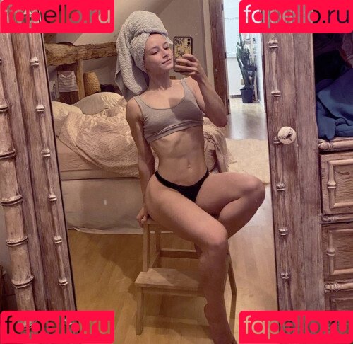 Aline Dessine Onlyfans Photo Gallery 