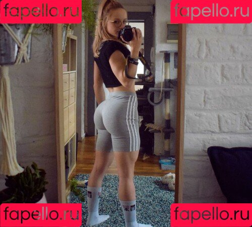 Aline Dessine Onlyfans Photo Gallery 