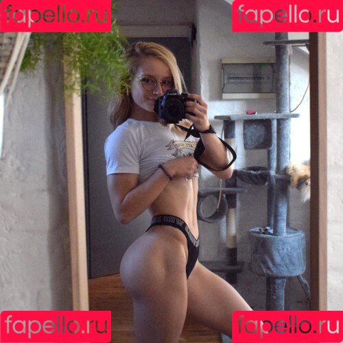 Aline Dessine Onlyfans Photo Gallery 