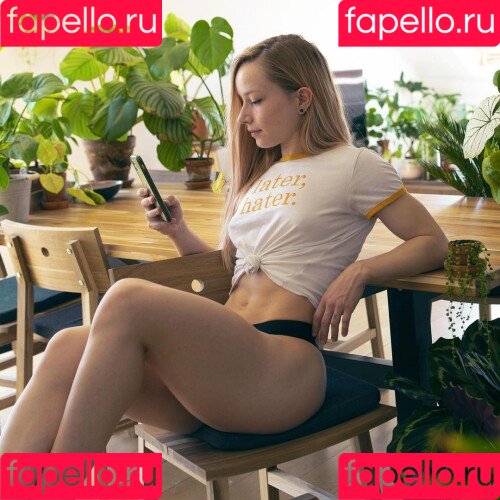 Aline Dessine Onlyfans Photo Gallery 