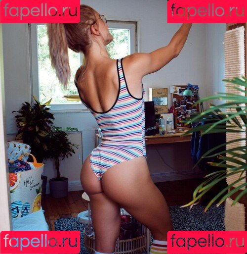 Aline Dessine Onlyfans Photo Gallery 